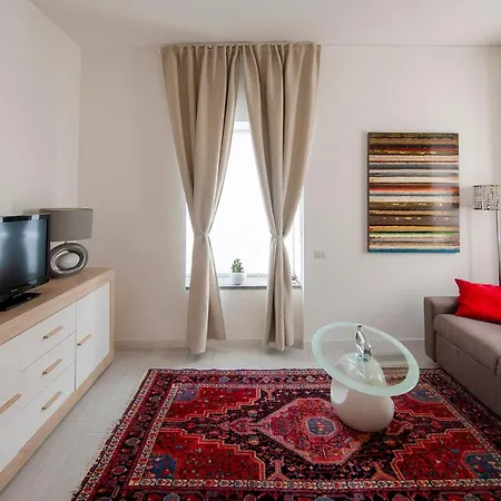 Apartament Le Di Grazia *